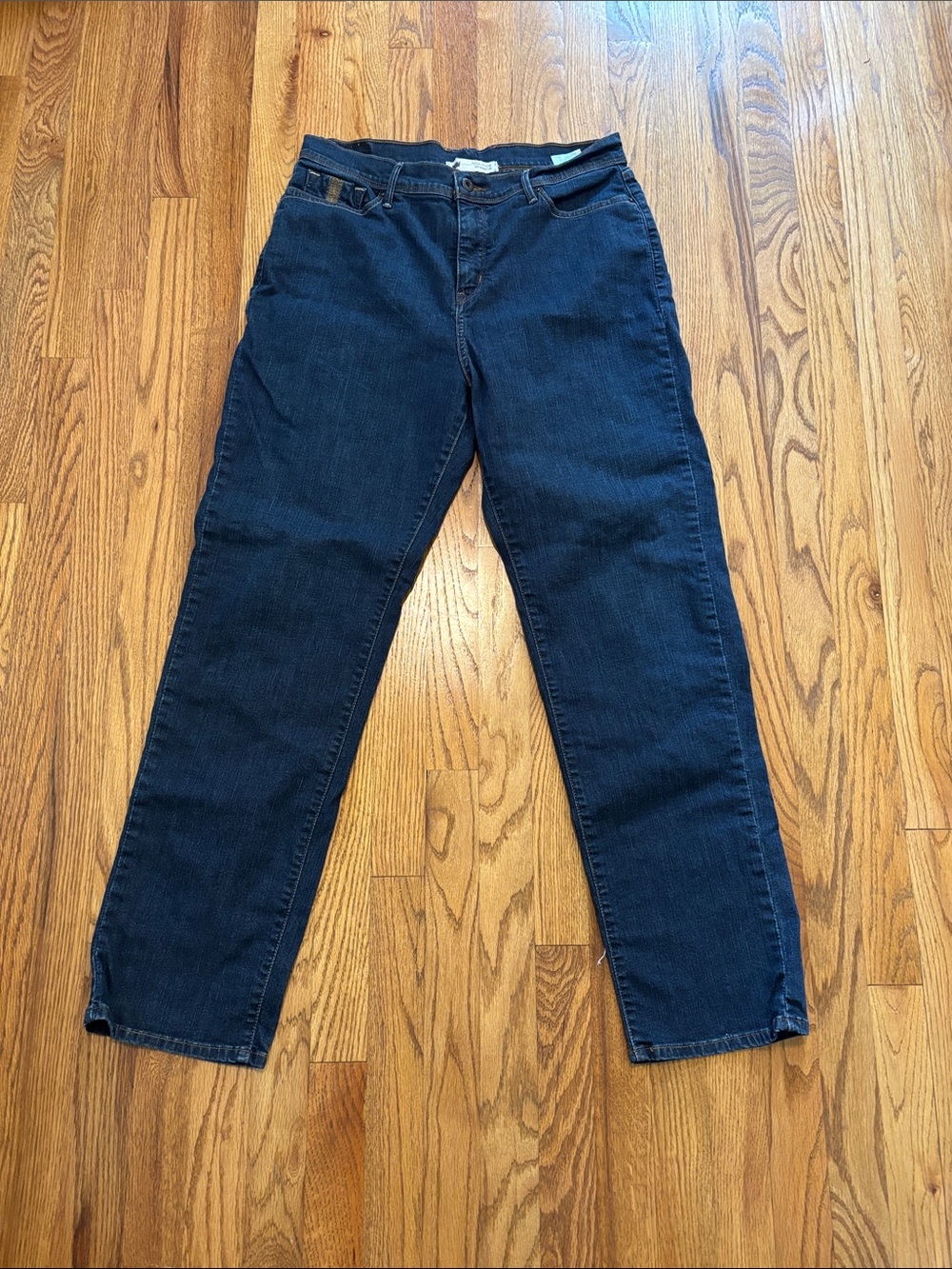 Levi Strauss & Co. Perfectly Slimming 512 Straight Leg Jeans | Size 16